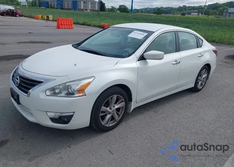 2015 Nissan Altima 2.5 Sv from USA, damaged, VIN 1N4AL3AP3FC155390
